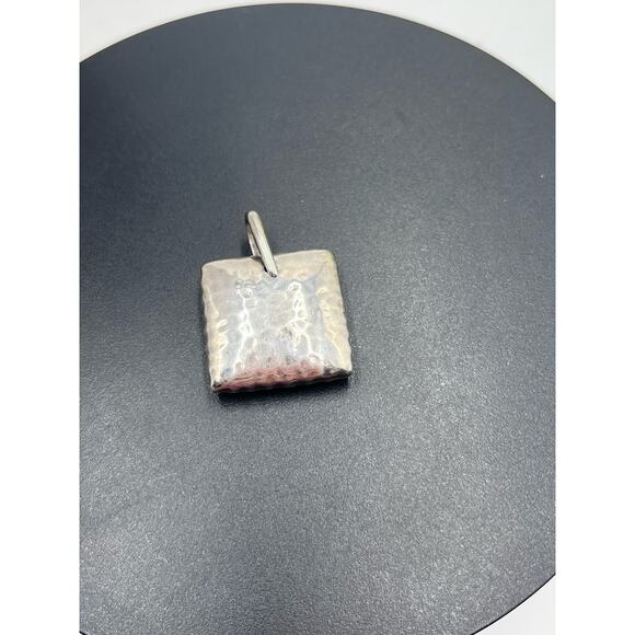 Silpada 2008 Hammered Sterling Silver Pillow Square Puff Pendant S1118 - Picture 7 of 9